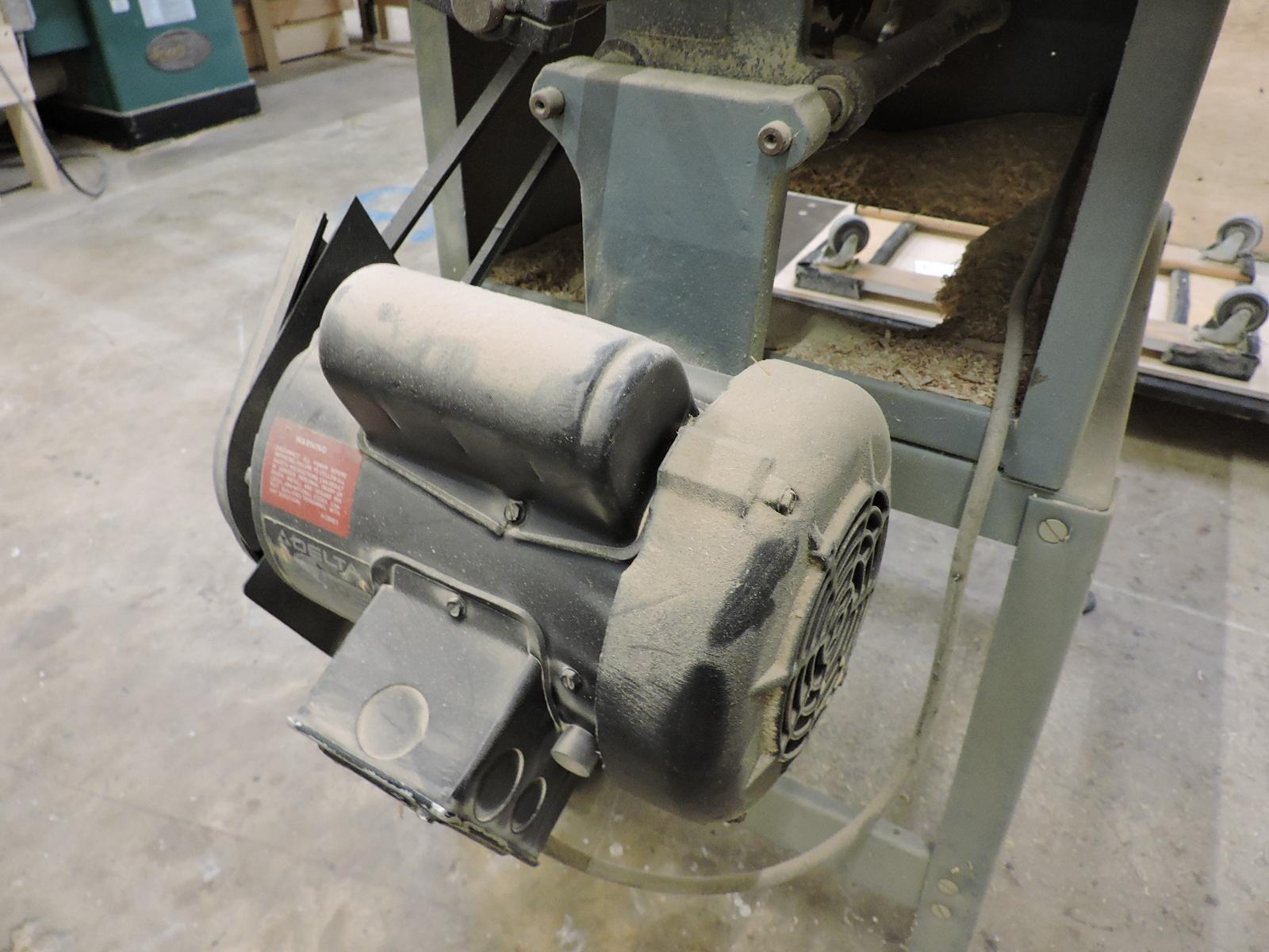 DELTA Table Saw - Model: 10 / Also called a Contractor's Saw
