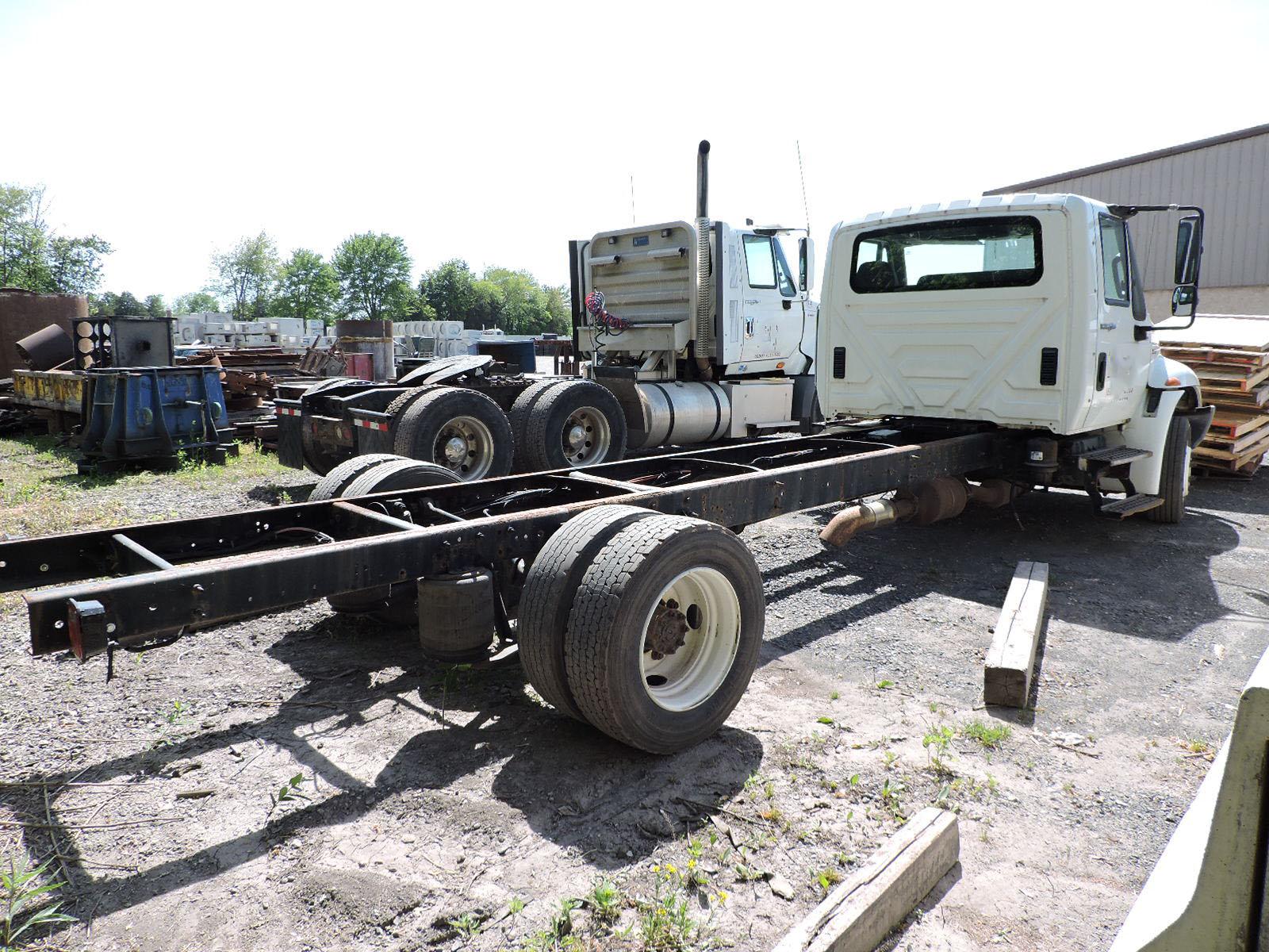 2013 International Dura Star MAXX FORCE 4300 M7 Cab & Chassis