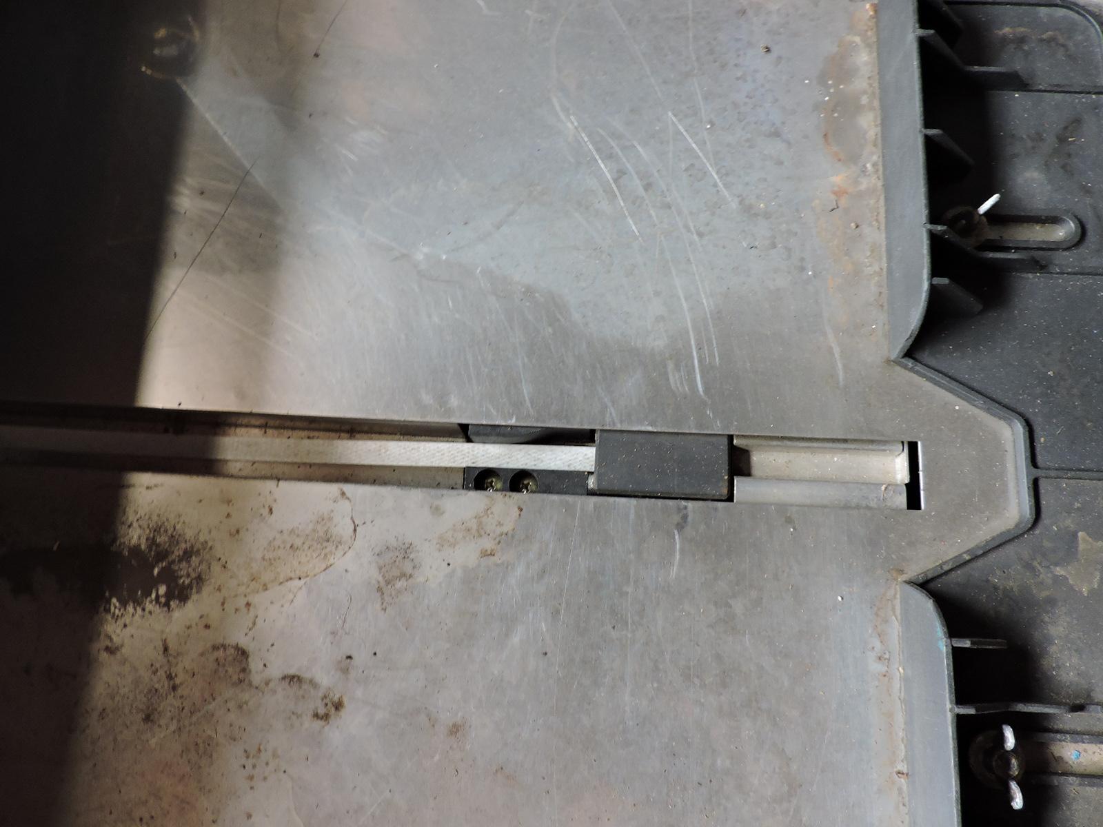 MINI MAX Oval Strapping, Inc -- Model: MM Commercial Strapping Machine