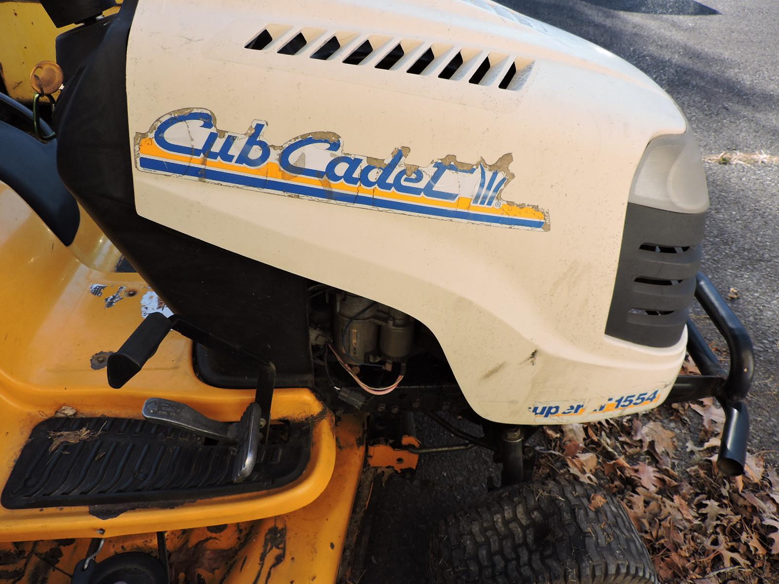 Cub Cadet Garden Tractor / Model: Super IT 1554 / Starts and Runs with Jump