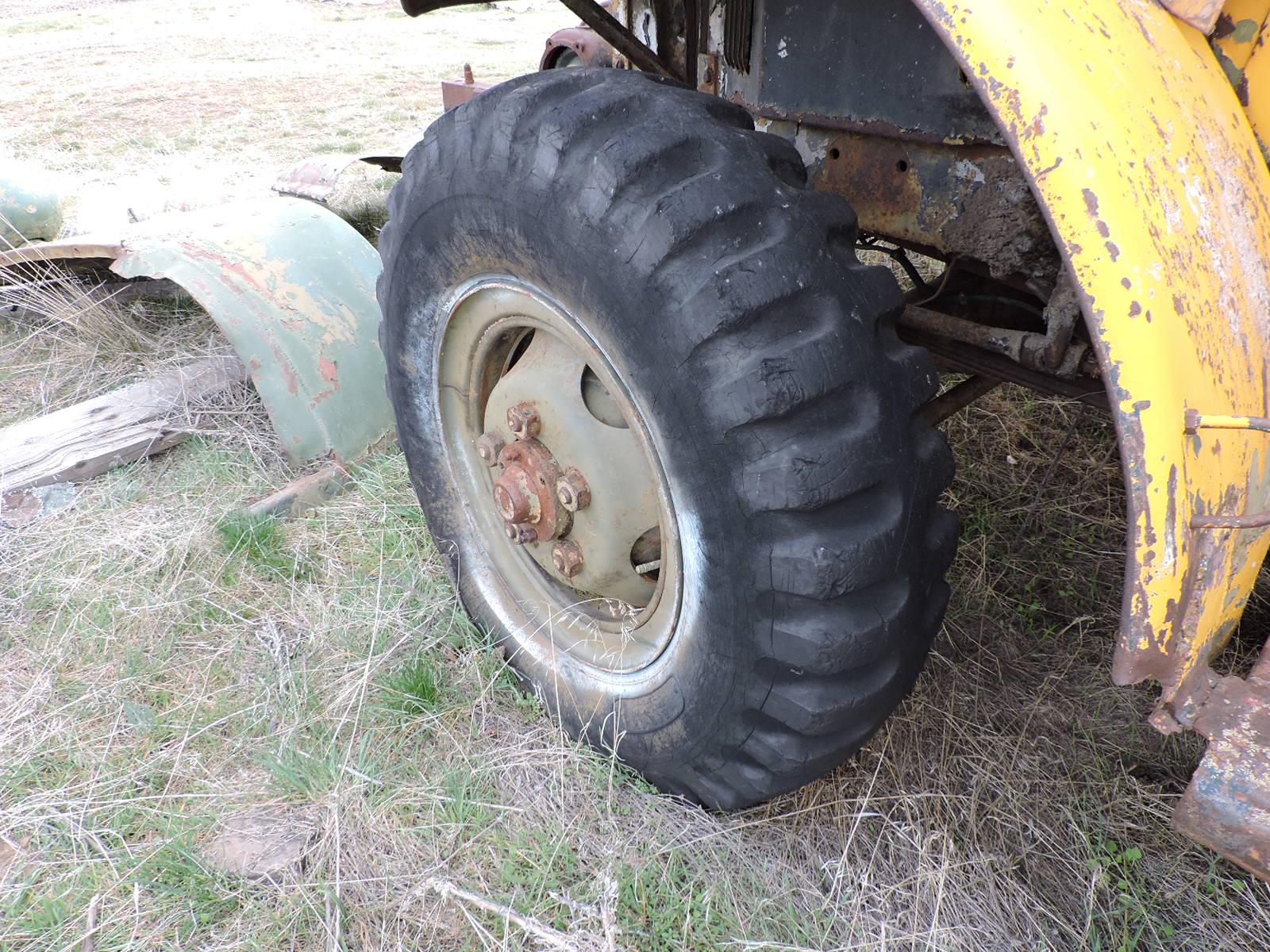 Dodge Power Wagon Cab & Chassis / Lot of Spare Parts Included