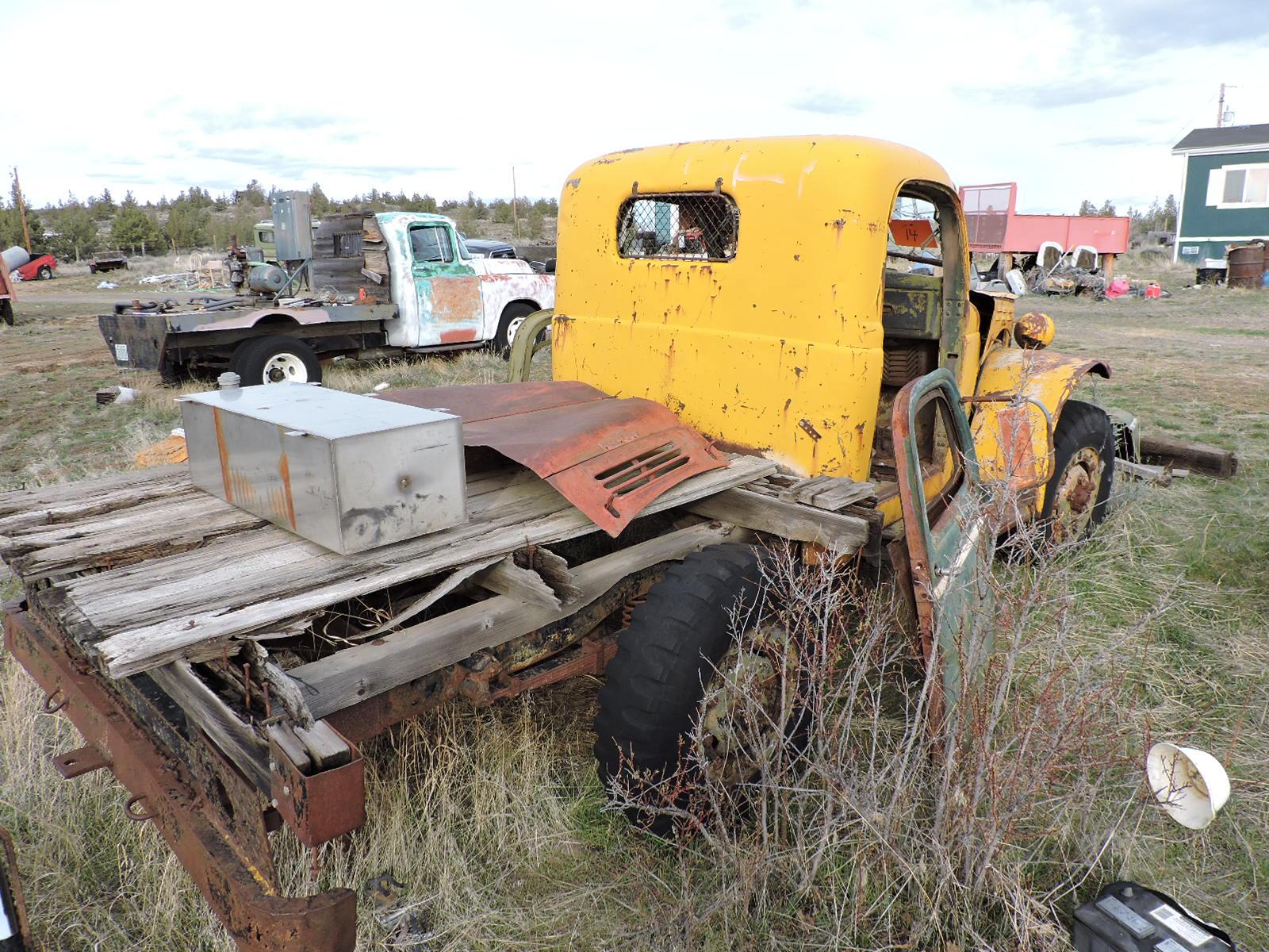 Dodge Power Wagon Cab & Chassis / Lot of Spare Parts Included