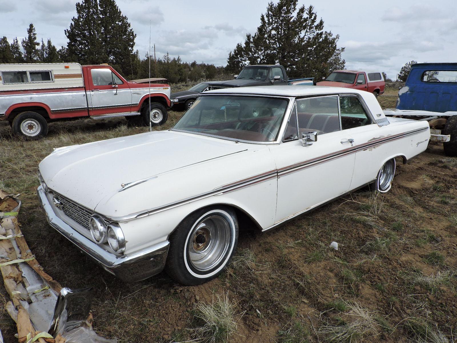 1962 Ford Galaxy 500 Coupe - Manual Transmission / 2 Sets of Bumpers