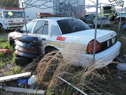 2001 Ford Crown Victoria Sedan / Former Police K9 Unit