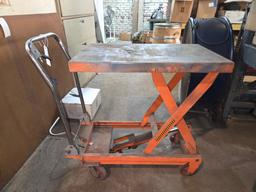 Rolling Lift Cart / 20" X 32" Platform