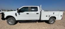 2019 Ford F250 CrewCab Open Utility Body / 4X4 Gas V8 - Located: Carlsbad, New Mexico