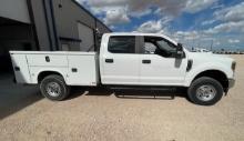 2019 Ford F250 CrewCab Open Utility Body / 4X4 Gas V8 - Located: Midland, Texas
