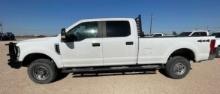 2019 Ford F250 CrewCab LongBed Pickup / 4X4 Gas V8 - Located: Midland, Texas