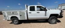 2017 Chevrolet Silverado 2500HD DoubleCab Utility / 4X4 6.6L Diesel - Located: Midland Texas
