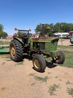 John Deere 4010