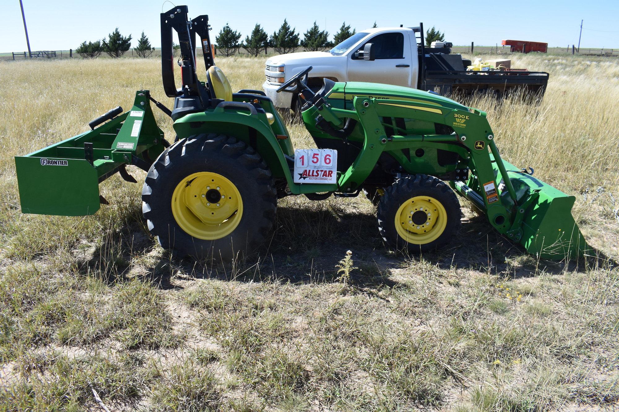 John Deere 3038E