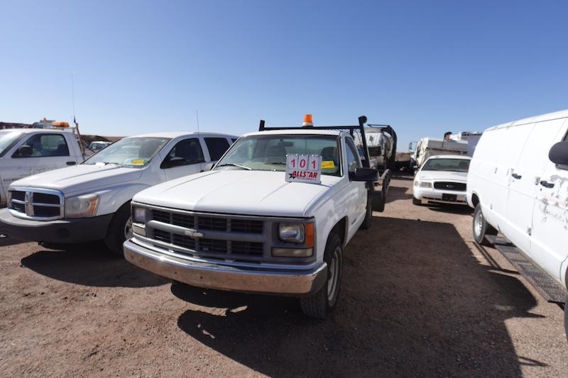 2000 Chevy 2500 Flatbed