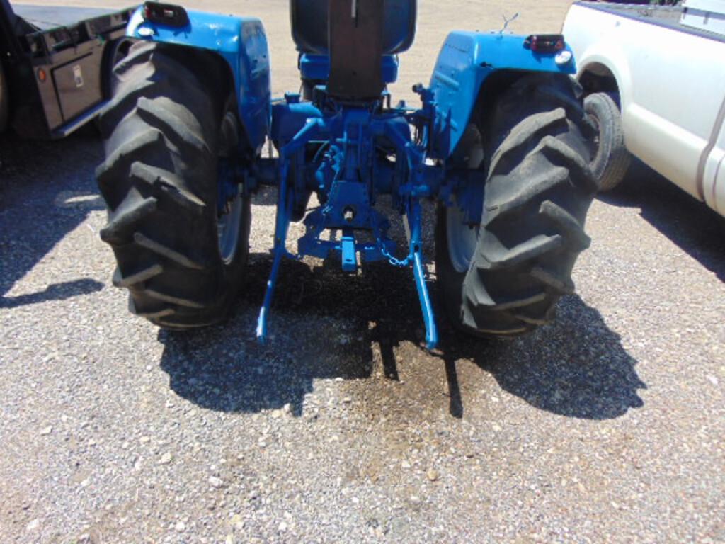 *NOT SOLD*LELAND 230 DIESEL TRACTOR/ NOT RUNNING