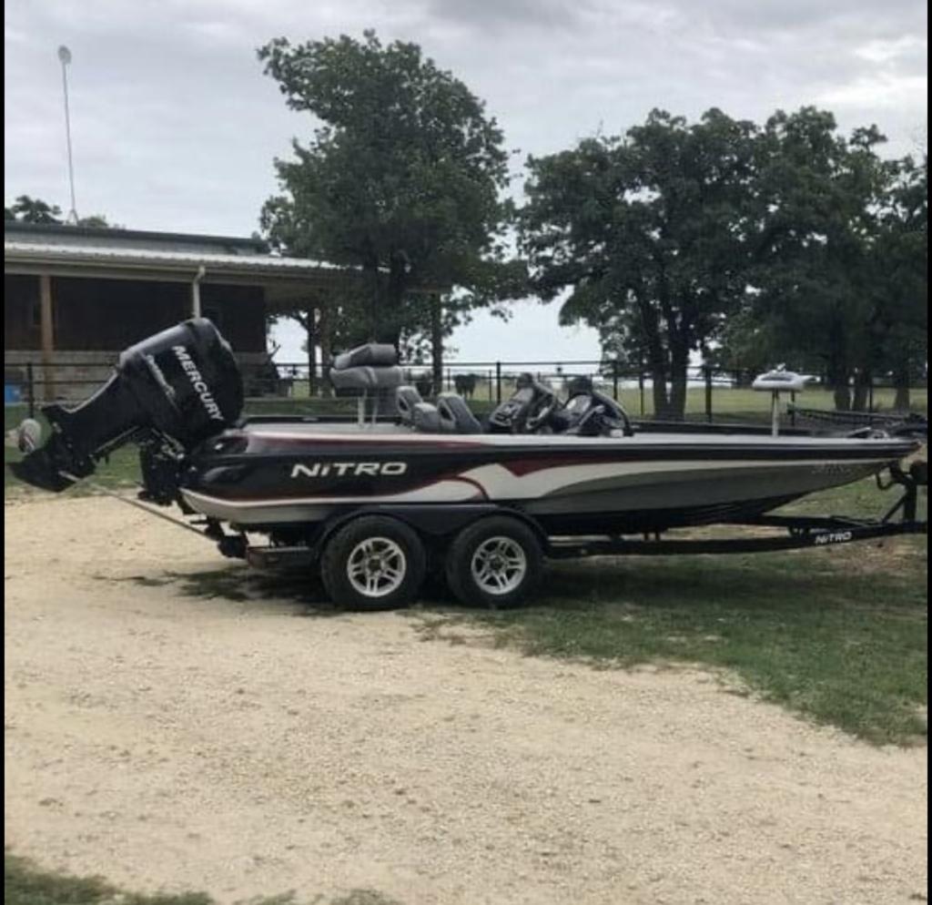 *SOLD* 21' Nitro 929cdx / Mercury Optimax 225