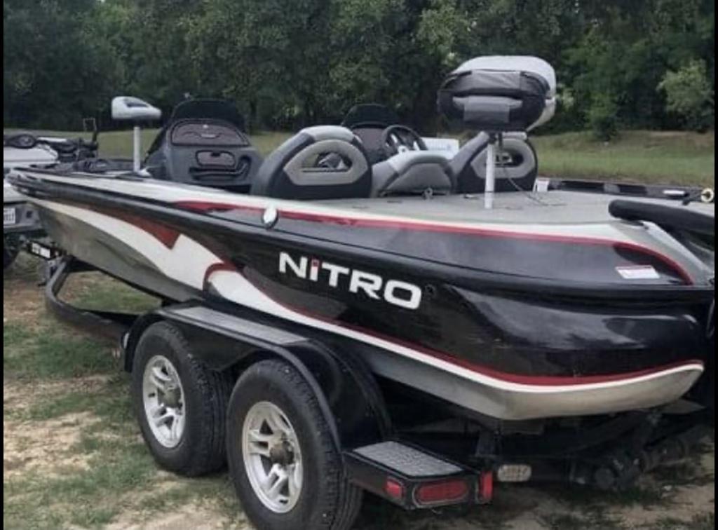 *SOLD* 21' Nitro 929cdx / Mercury Optimax 225