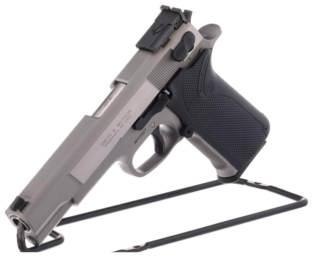 Smith & Wesson Performance Center Model 845 Pistol