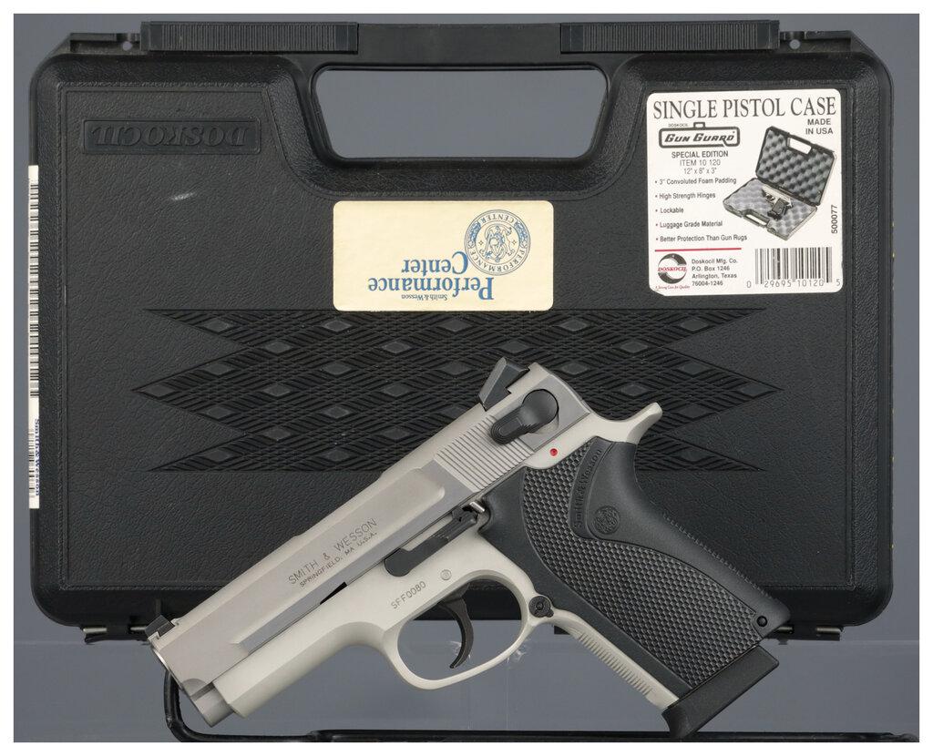 Smith & Wesson Performance Center Model 4513 Shorty .45 Pistol