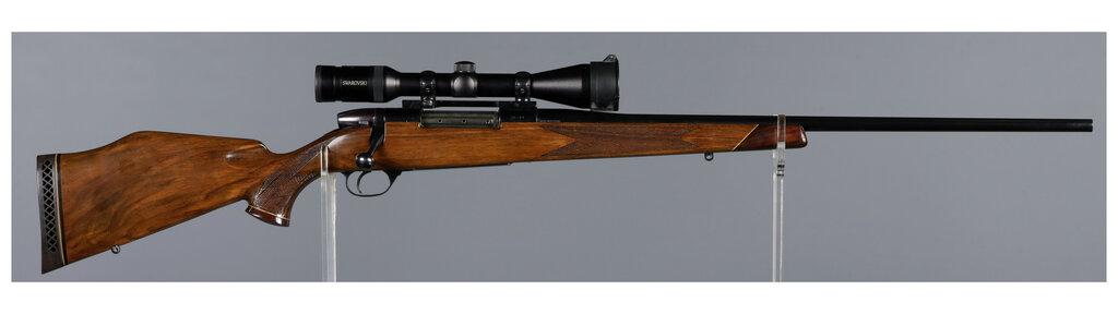Weatherby Mark V Bolt Action Rifle with Swarovski Scope