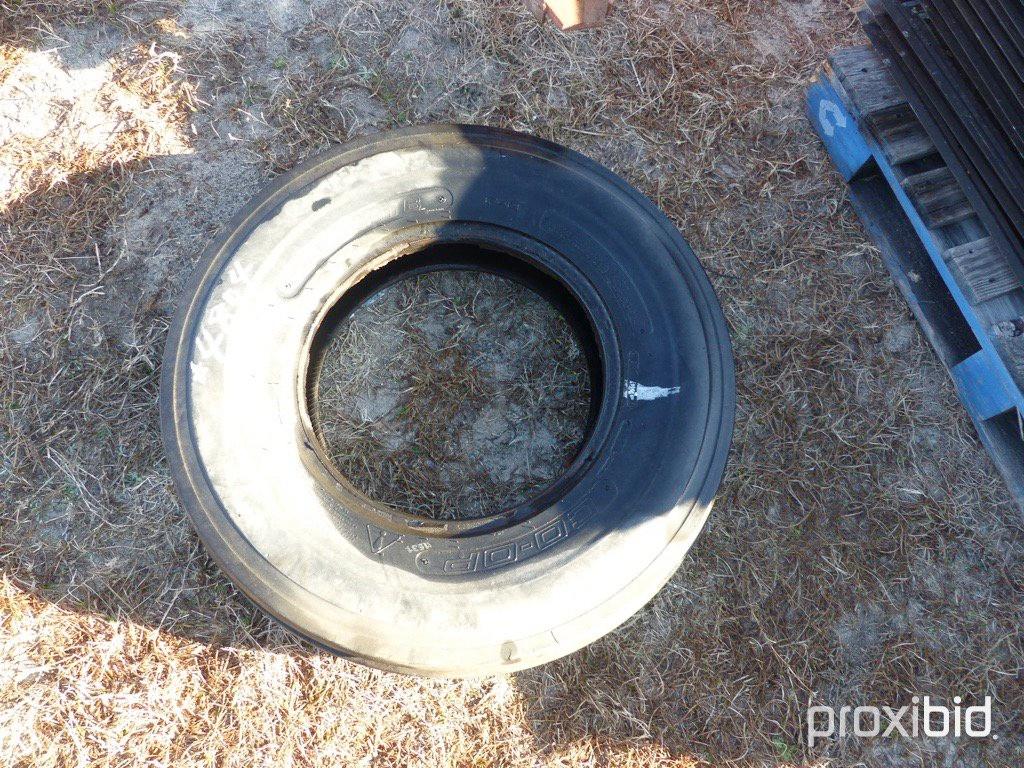 (1) USED TRACTOR TIRE 7.50-16.SL