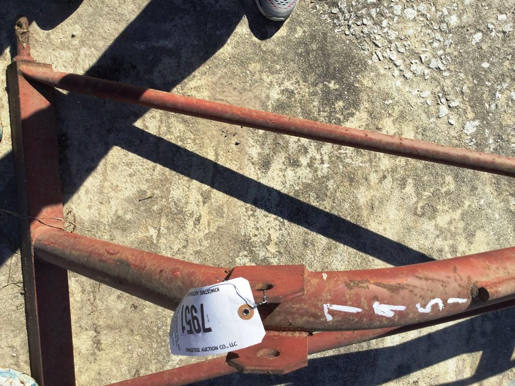 RED BOOM POLE