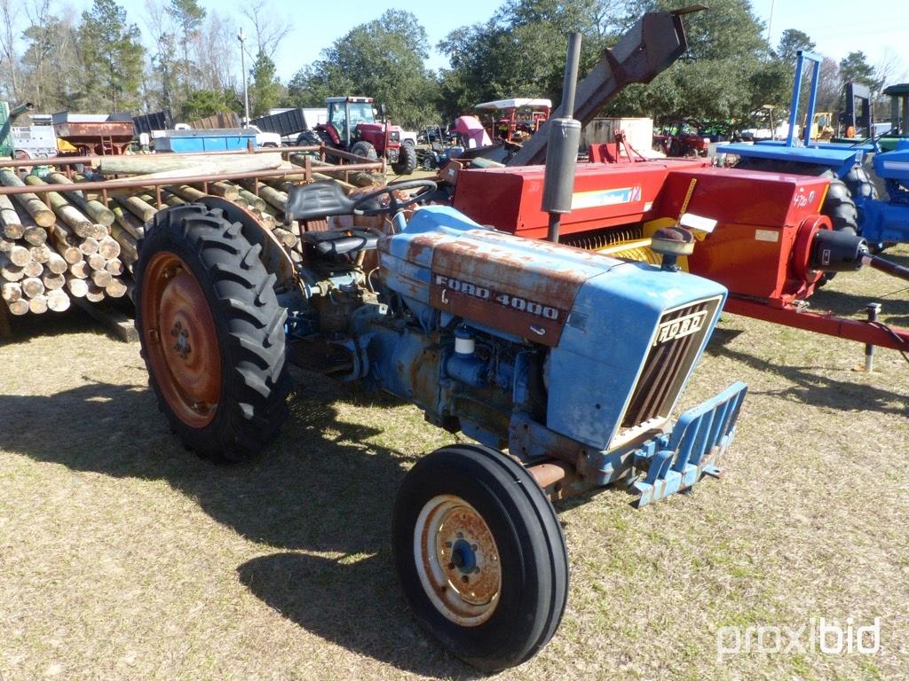 FORD 4000 TRACTOR 2WD, OPEN STATION **BAD CLUTCH**