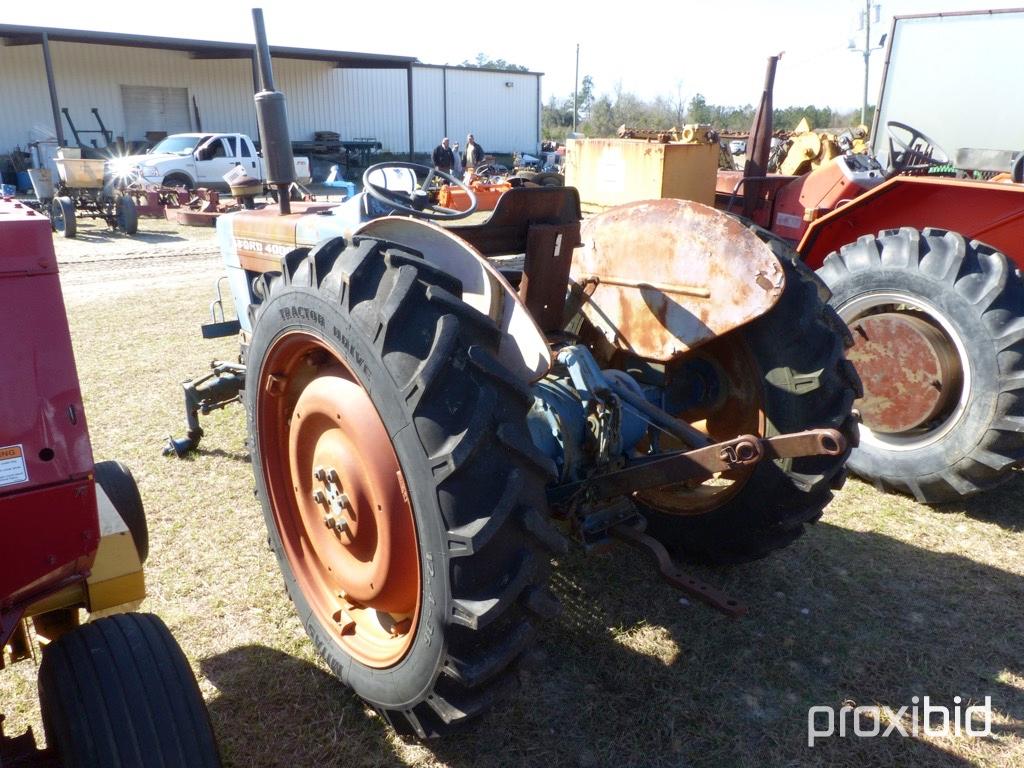 FORD 4000 TRACTOR 2WD, OPEN STATION **BAD CLUTCH**