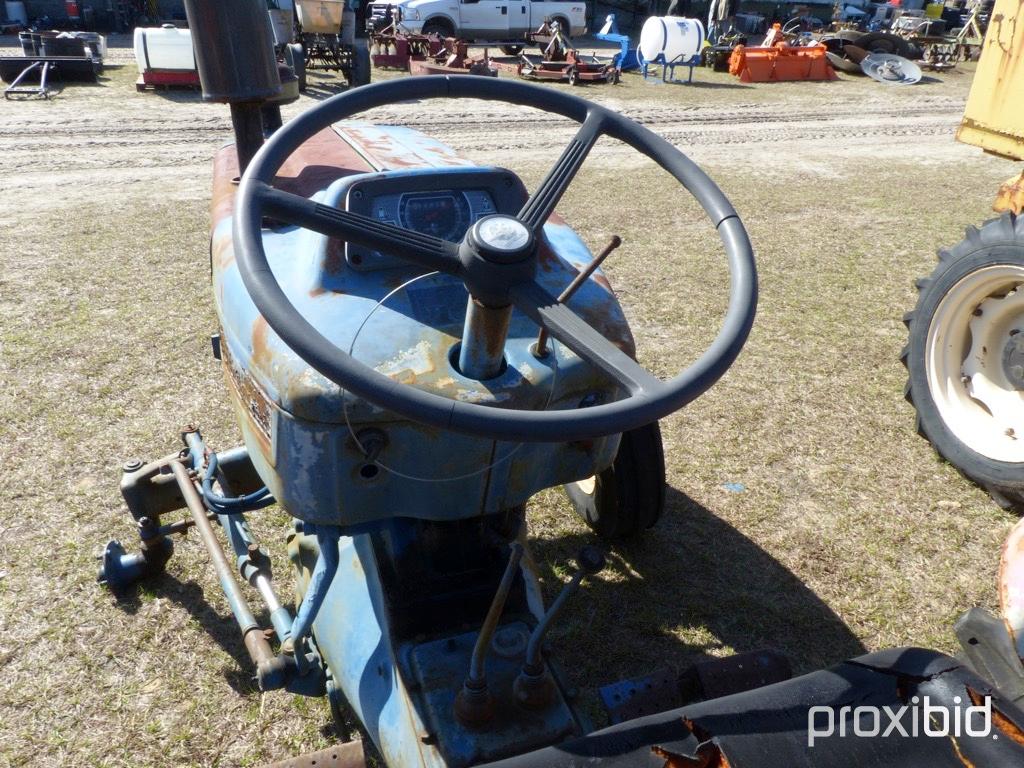 FORD 4000 TRACTOR 2WD, OPEN STATION **BAD CLUTCH**