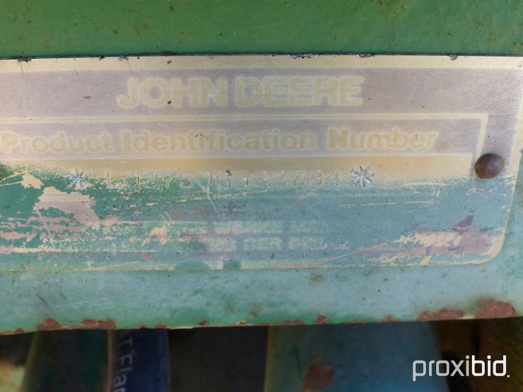 JOHN DEERE 2750 2WD OPEN-STATION TRACTOR (HRS: 6,634 SHOWING)