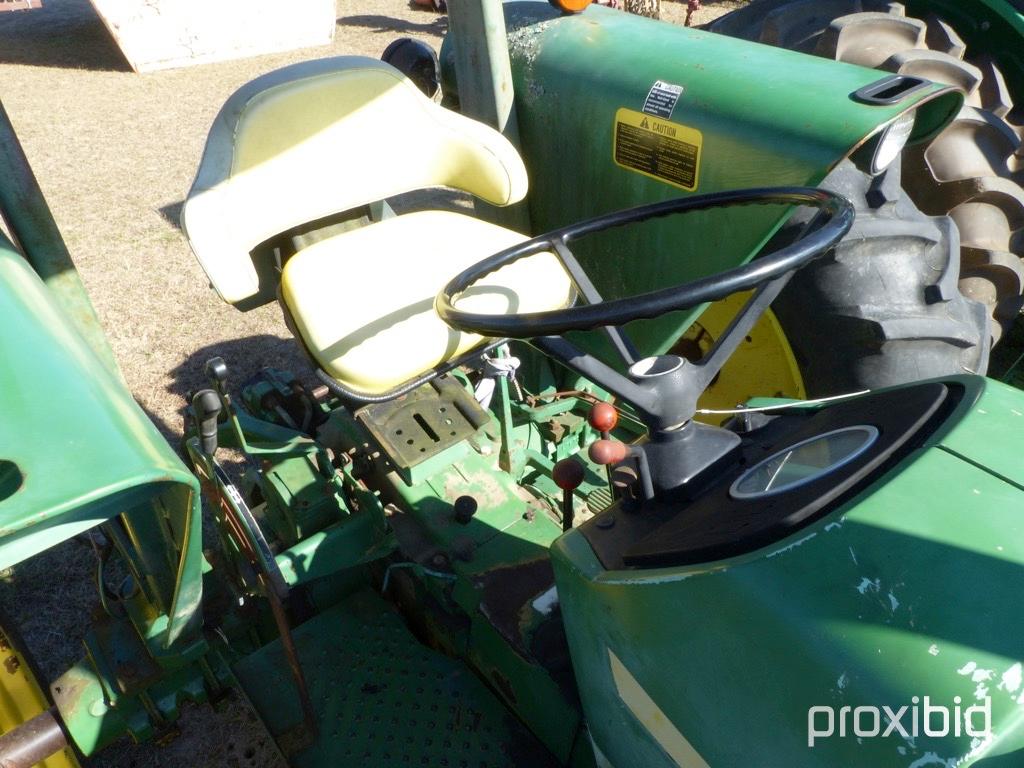 JOHN DEERE 2750 2WD OPEN-STATION TRACTOR (HRS: 6,634 SHOWING)