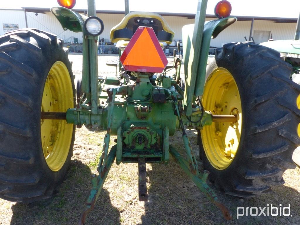 JOHN DEERE 2750 2WD OPEN-STATION TRACTOR (HRS: 6,634 SHOWING)