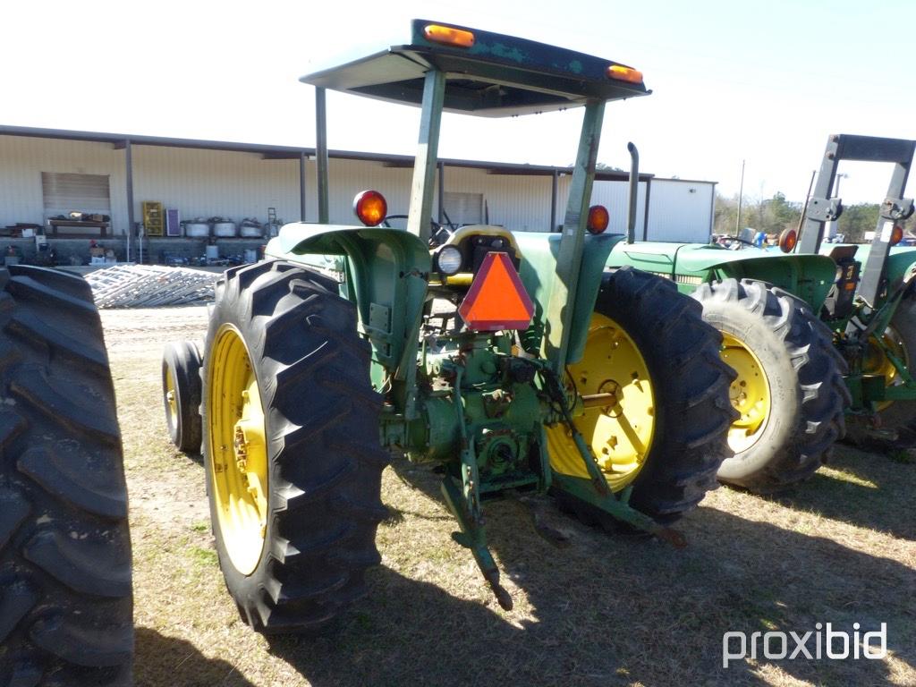 JOHN DEERE 2750 2WD OPEN-STATION TRACTOR (HRS: 6,634 SHOWING)