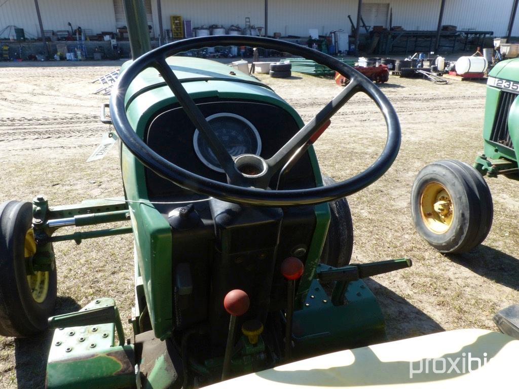 JOHN DEERE 2750 2WD OPEN-STATION TRACTOR (HRS: 6,634 SHOWING)