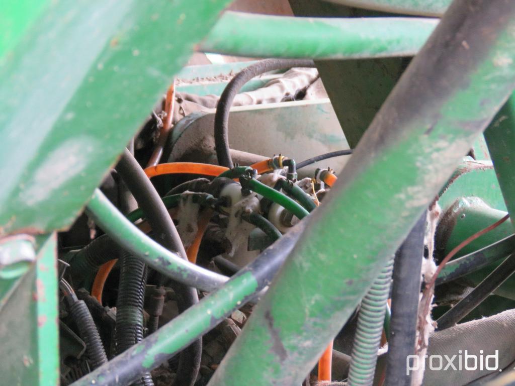 1997 JOHN DEERE 9965 4-ROW COTTON PICKER SN#N09965X000174 (HRS SHOWING: 4,457 MOTOR / 3,095 SEPERATO