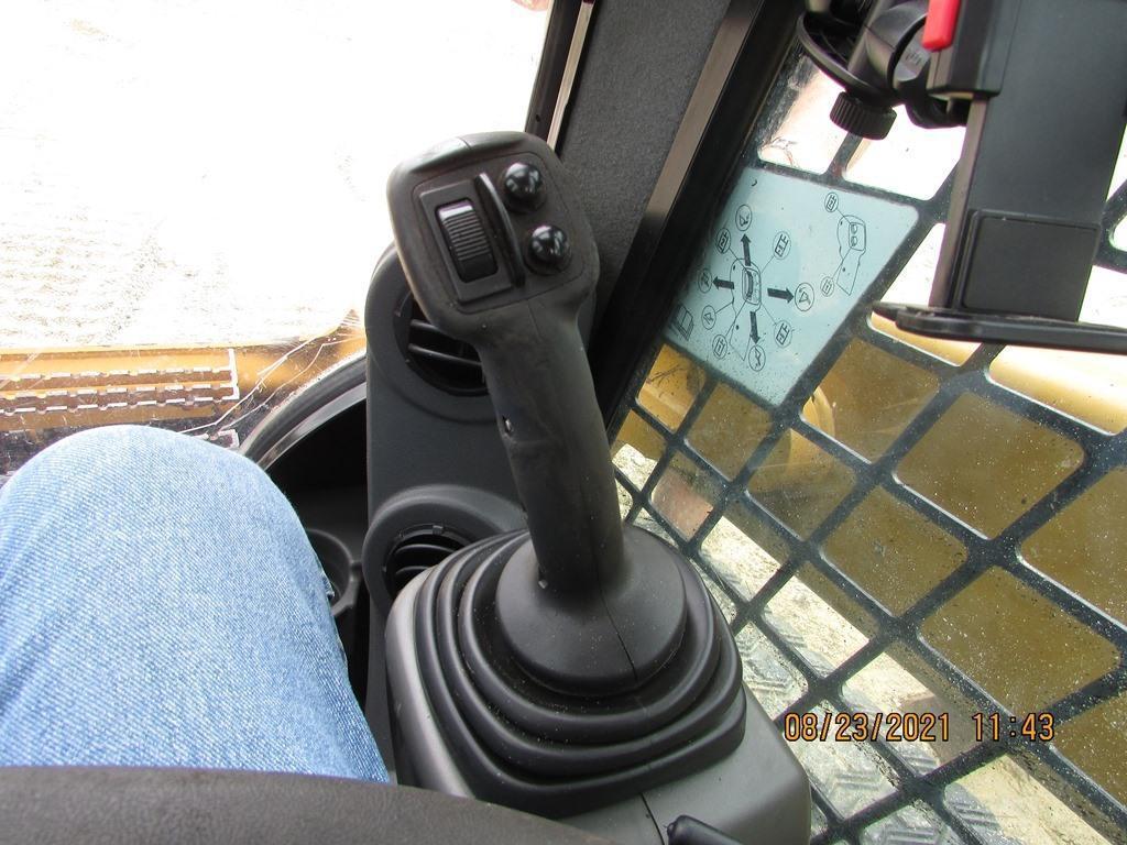 CAT 299D COMPACT TRACK LOADER