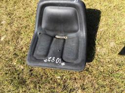 MASSY FERGUSON TRACTOR SEAT