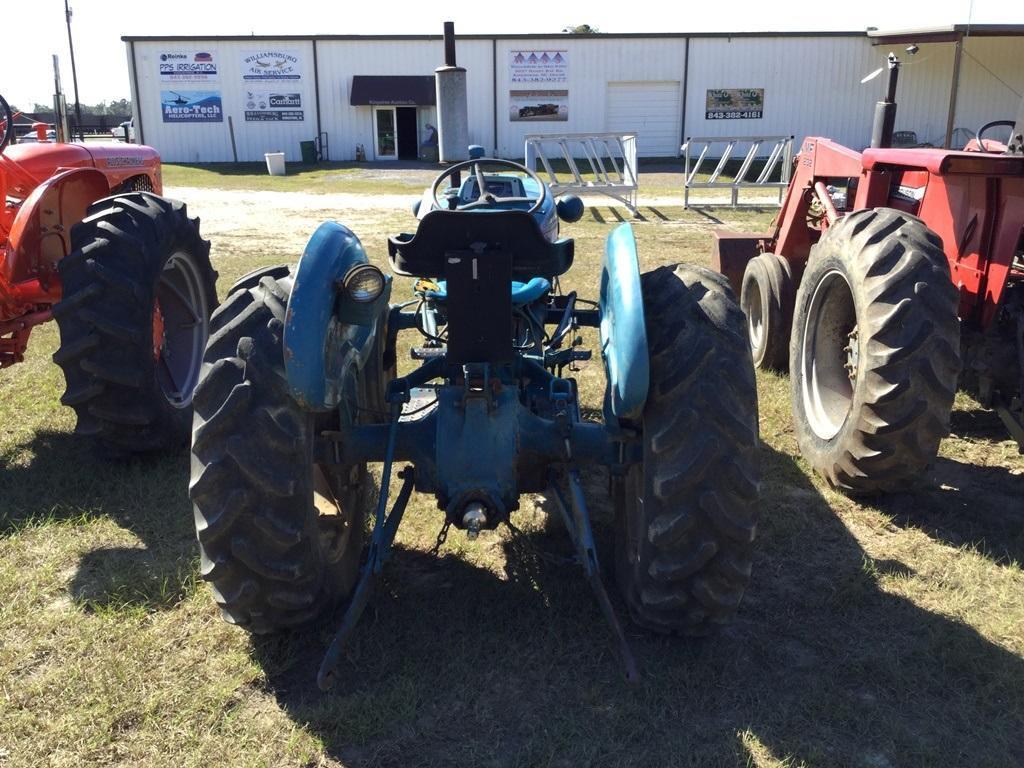 FORD 2000 TRACTOR