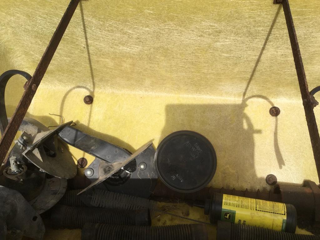 JOHN DEERE 7000 4 ROW PLANTER 38 IN. ROW