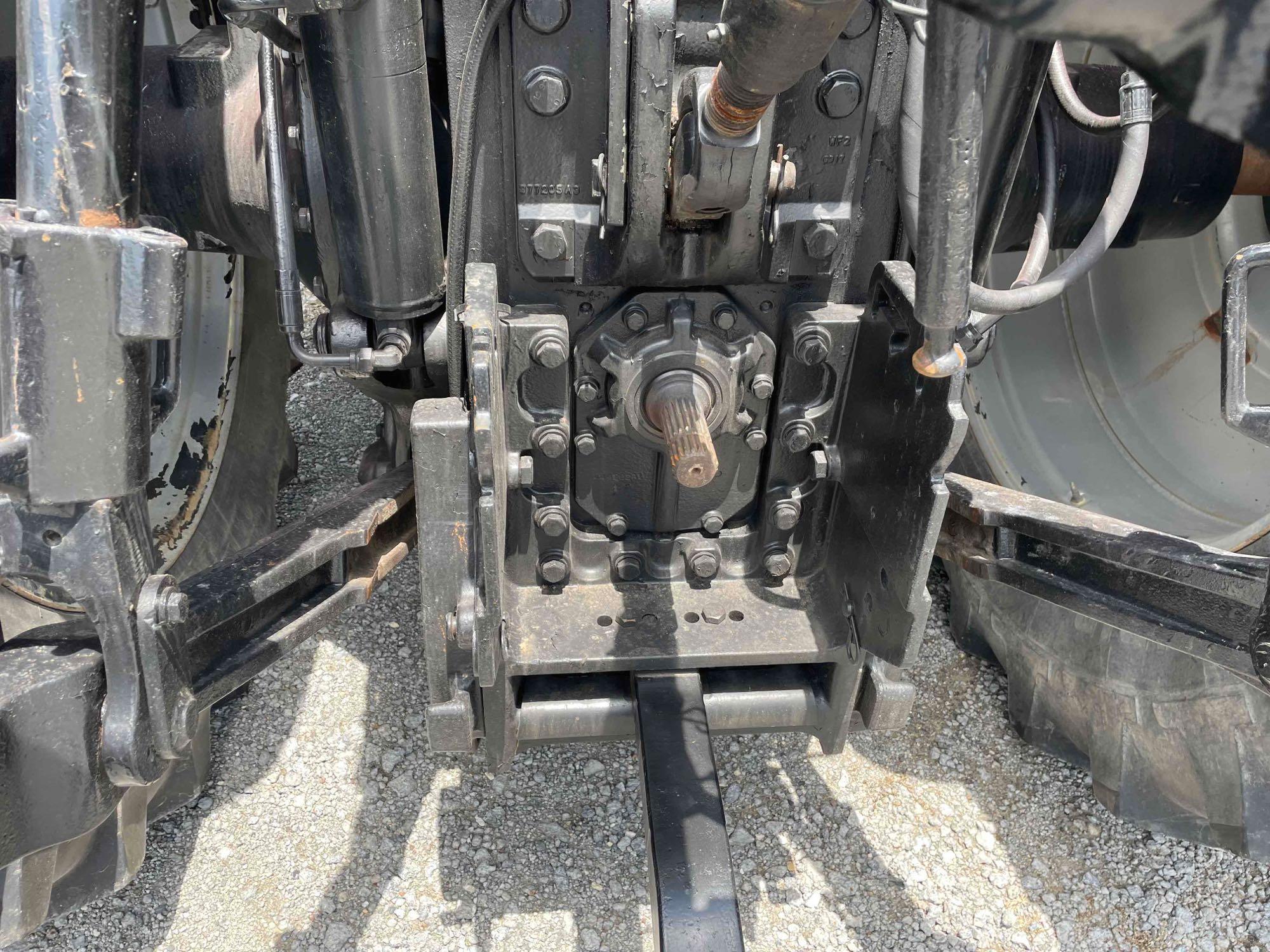 Case International Mx 215 Magnum Tractor w/ 6906.1 Hrs SN Z6RZ02904... Power shift full / power