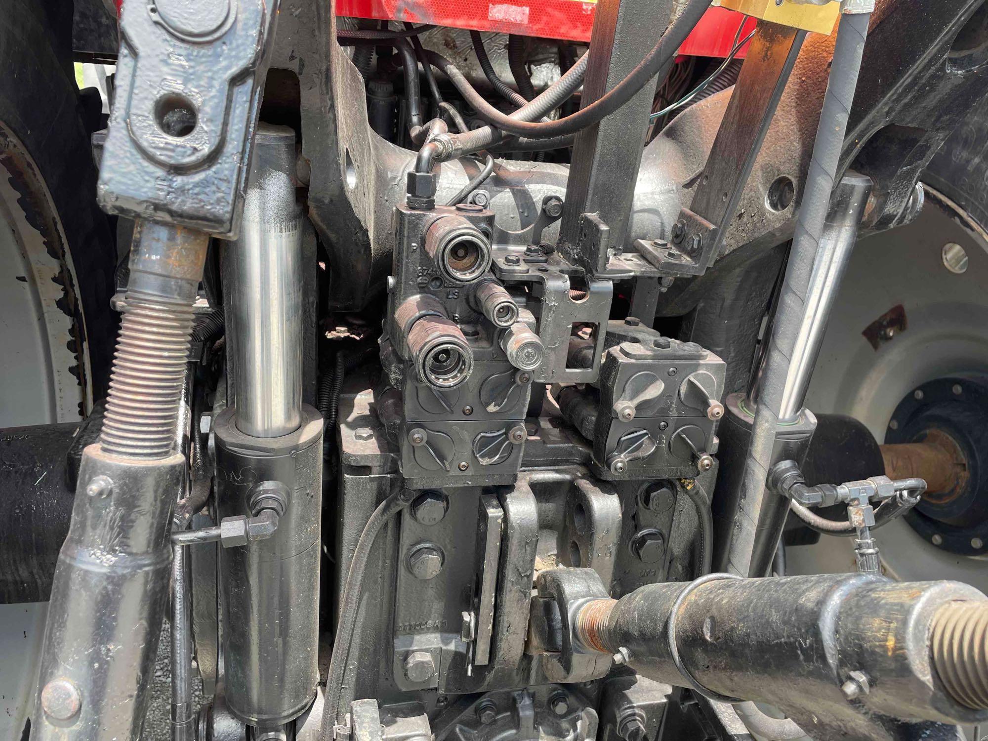 Case International Mx 215 Magnum Tractor w/ 6906.1 Hrs SN Z6RZ02904... Power shift full / power