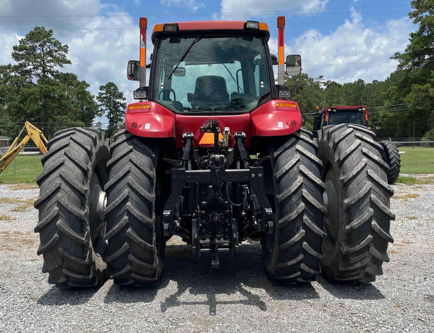 Case International Mx 215 Magnum Tractor w/ 6906.1 Hrs SN Z6RZ02904... Power shift full / power