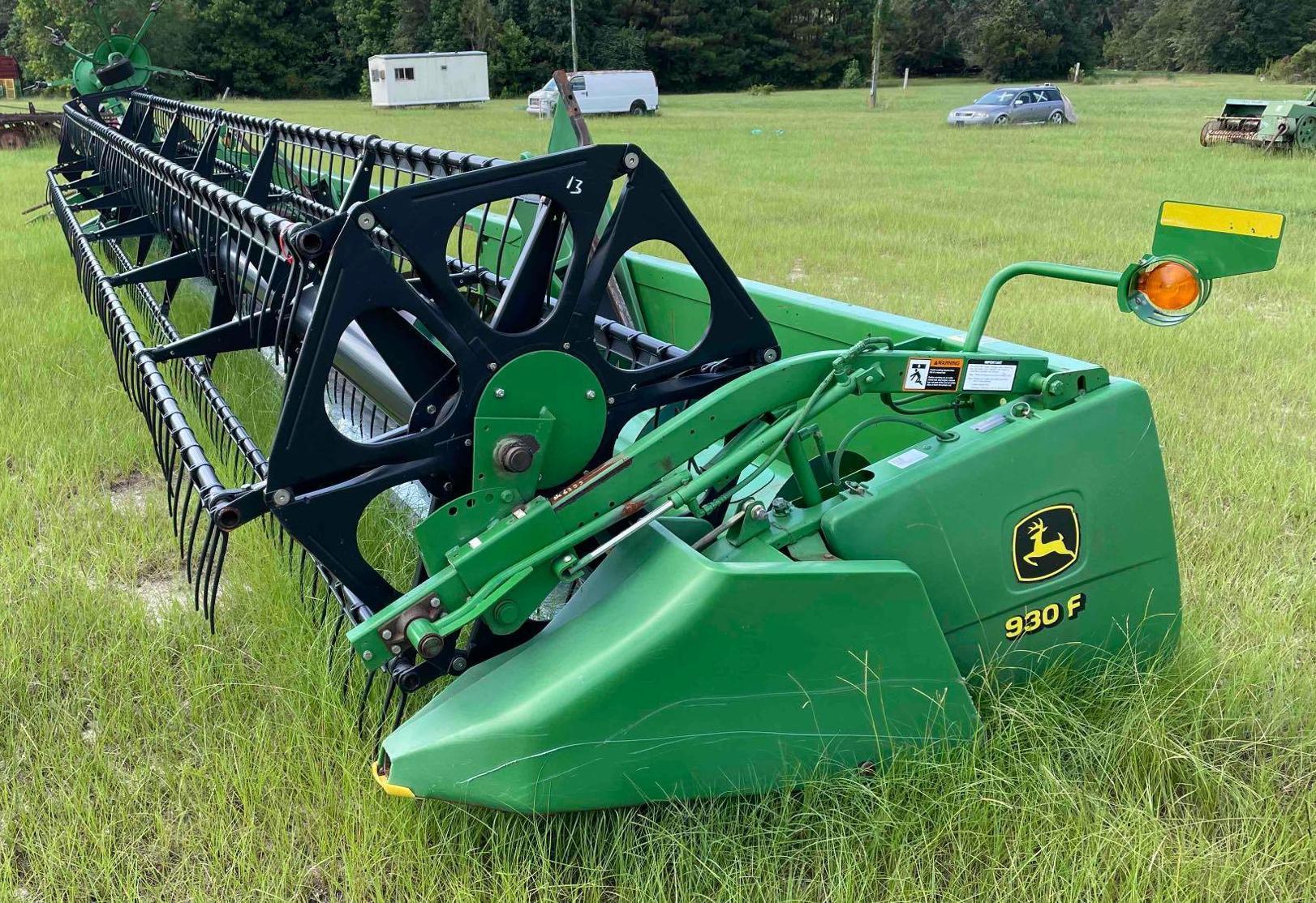 John Deere 930F Grain Head Full Finger SN *H00930F697321* ...