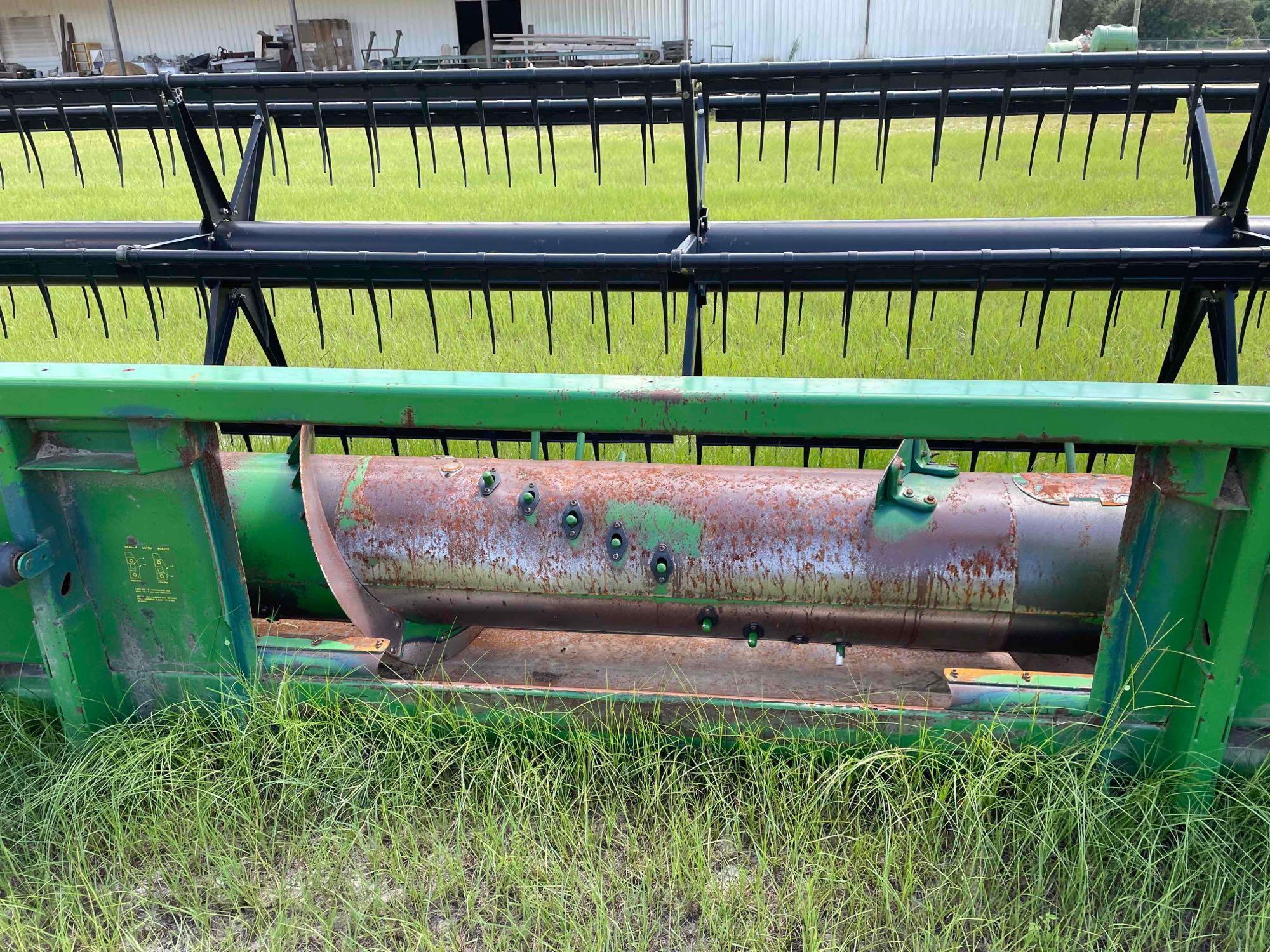 John Deere 930F Grain Head Full Finger SN *H00930F697321* ...