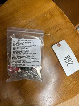 24 KEY SET
