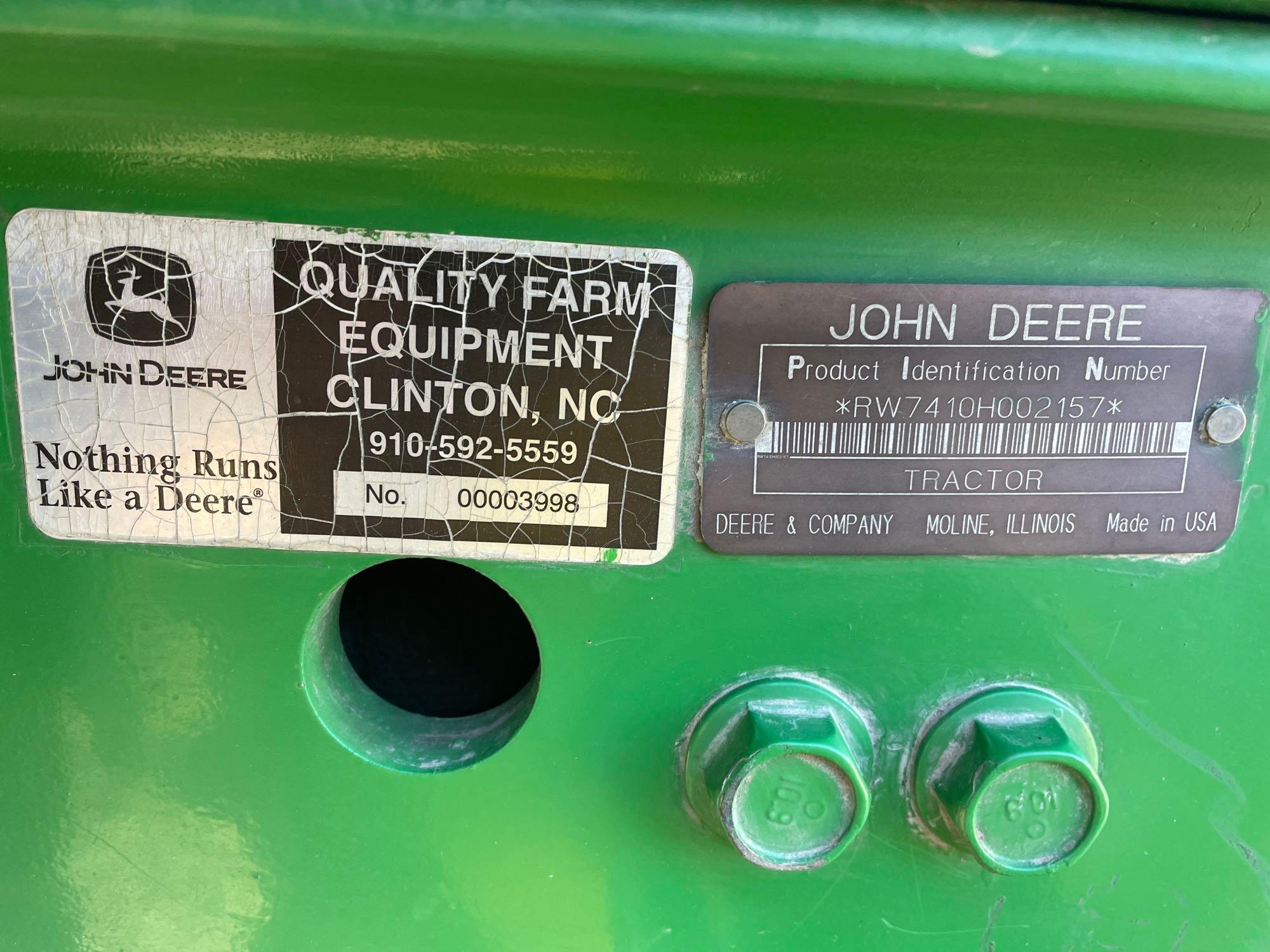 John Deere 7410