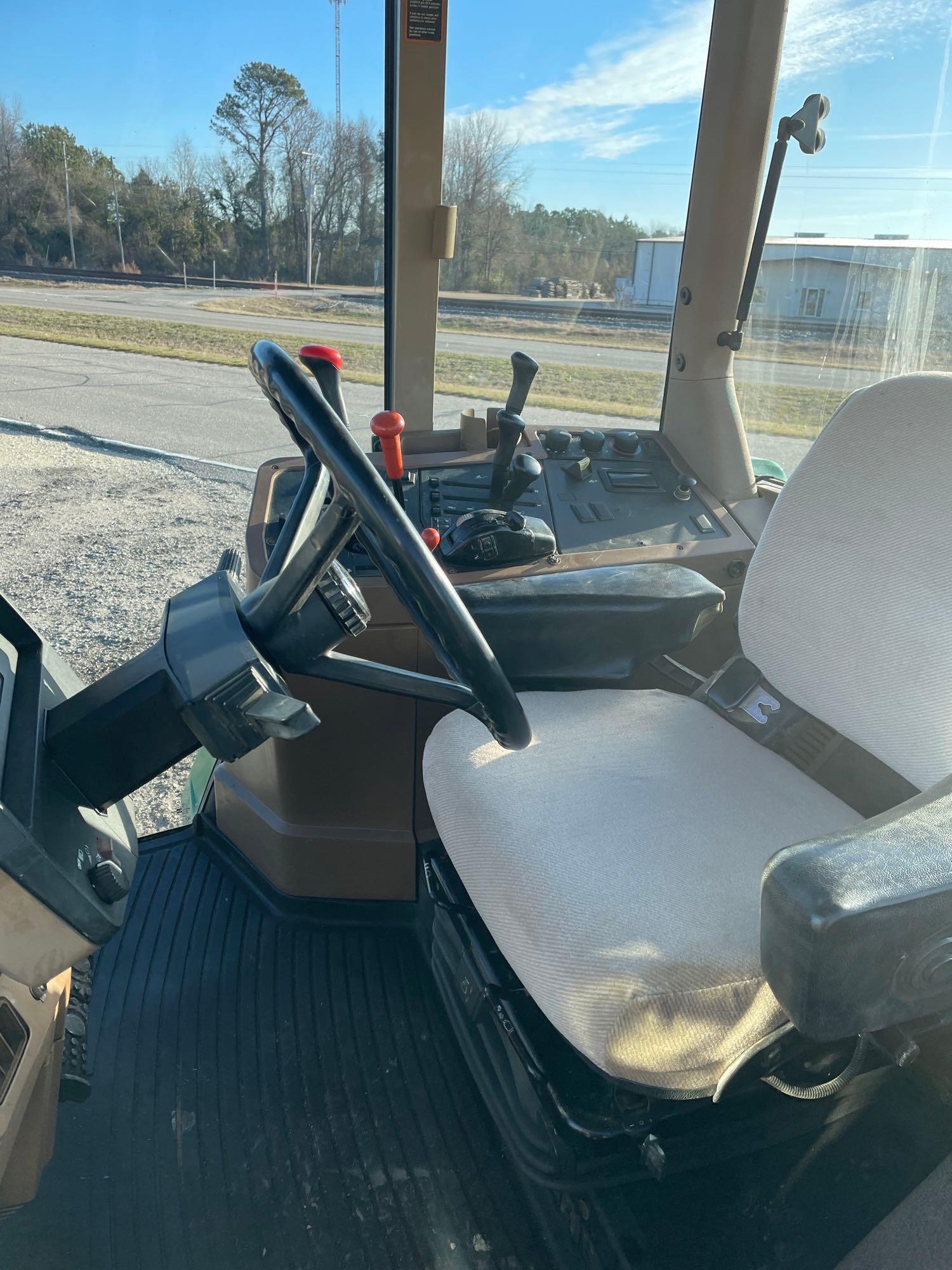 John Deere 7410