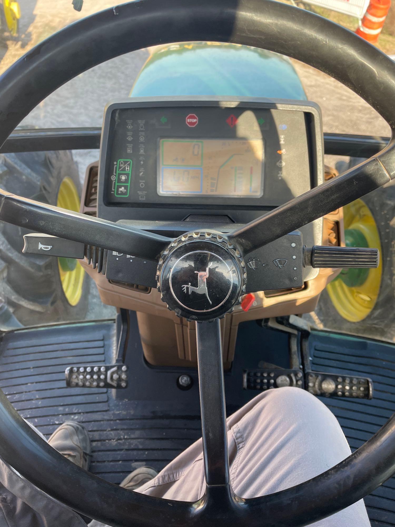 John Deere 7410