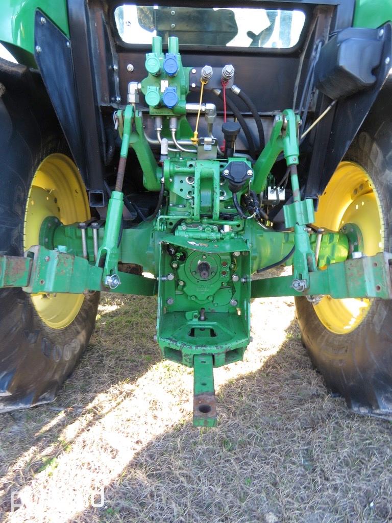John Deere 5085E Tractor
