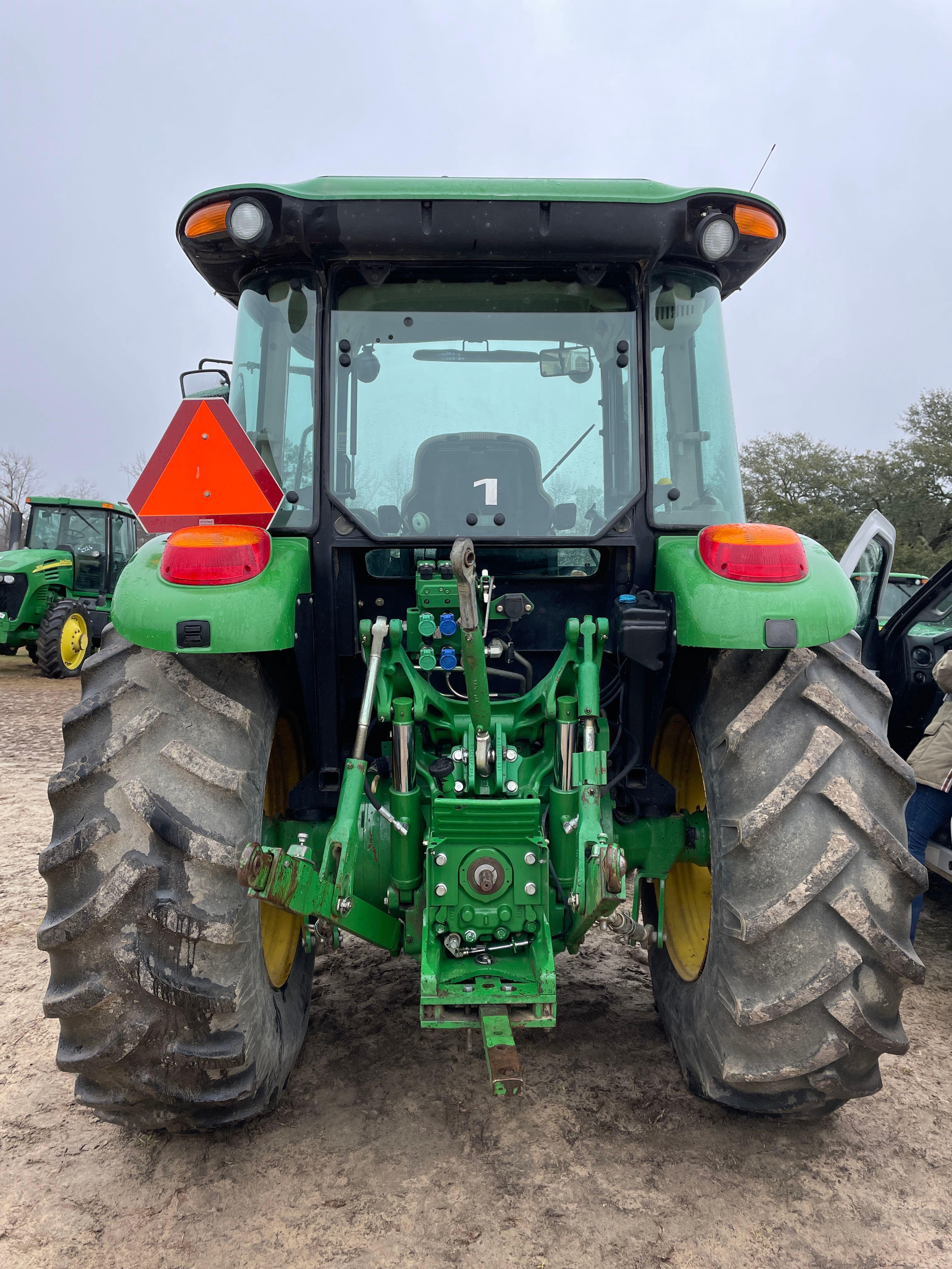 JOHN DEERE 5115M TRACTOR