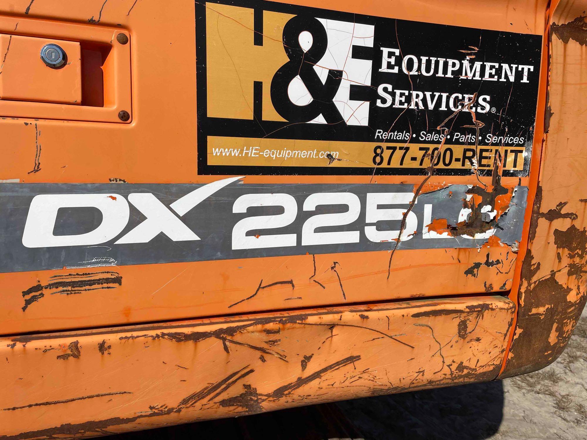 Doosan Trackhoe / Excavator
