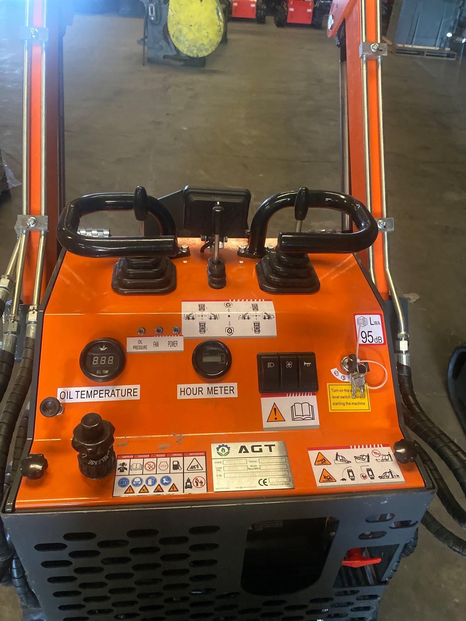 SKID STEER LOADER 23W